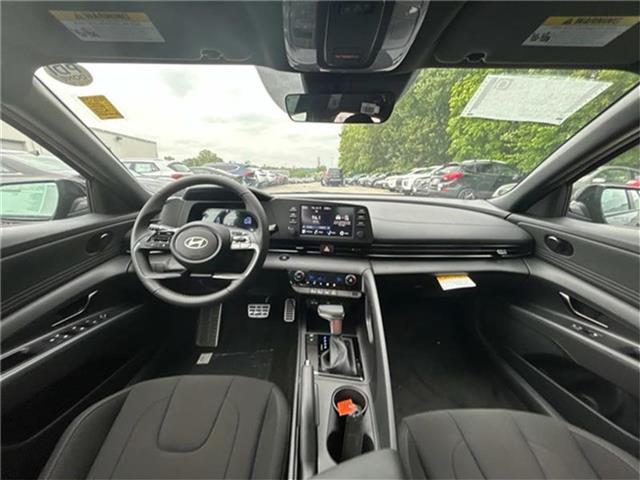 new 2025 Hyundai Elantra car, priced at $21,737