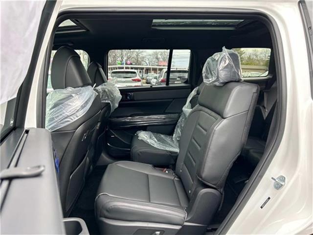 new 2025 Hyundai Santa Fe car, priced at $47,358