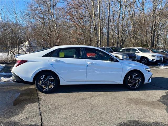 new 2025 Hyundai Elantra car, priced at $22,530