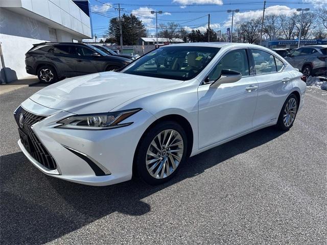 used 2022 Lexus ES 300h car, priced at $39,900