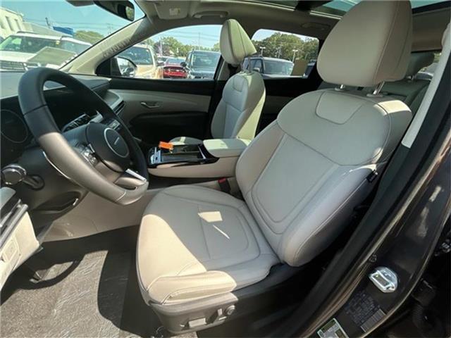 new 2025 Hyundai TUCSON Hybrid car, priced at $35,672