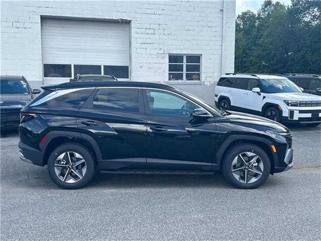 new 2025 Hyundai Tucson car, priced at $33,080