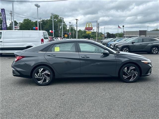 new 2025 Hyundai Elantra car, priced at $25,220