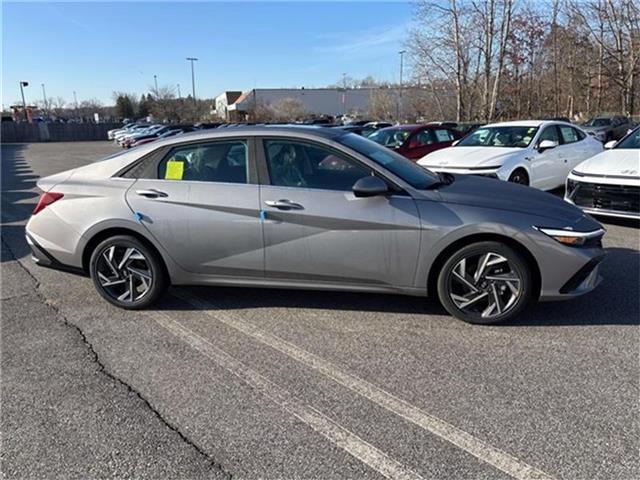 new 2025 Hyundai Elantra car, priced at $26,104