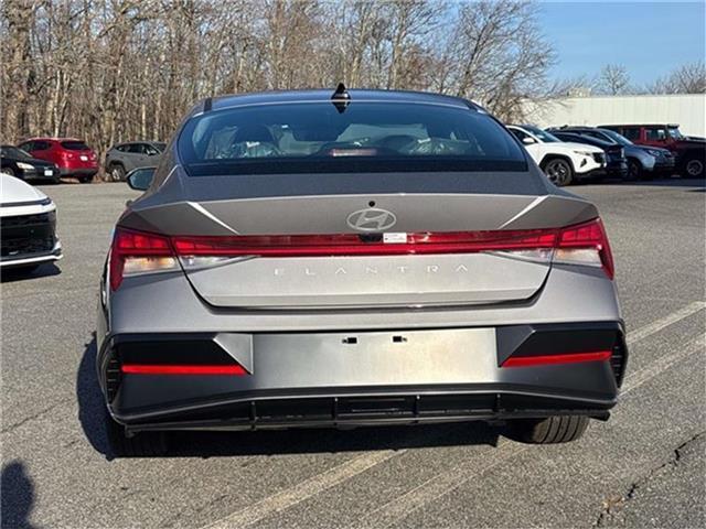 new 2025 Hyundai Elantra car, priced at $26,104