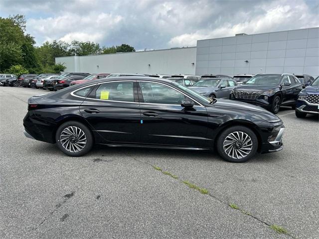 new 2024 Hyundai Sonata Hybrid car, priced at $31,446