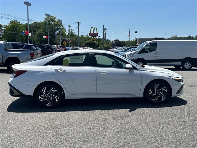 new 2025 Hyundai Elantra car, priced at $25,662