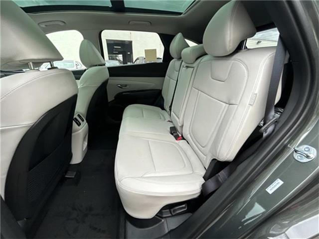 new 2025 Hyundai TUCSON Hybrid car, priced at $40,077