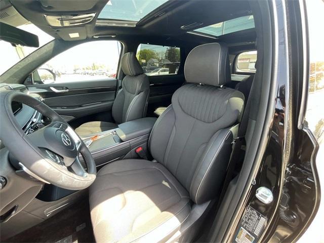 new 2025 Hyundai Palisade car, priced at $52,270