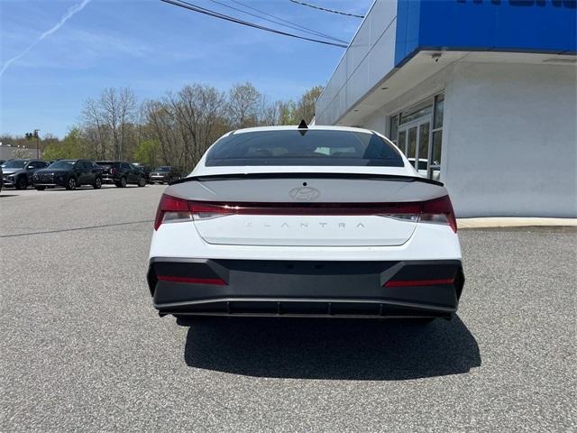 new 2025 Hyundai Elantra car, priced at $23,158