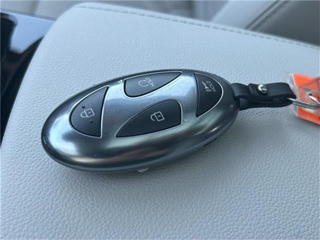 new 2025 Hyundai TUCSON Hybrid car, priced at $40,389