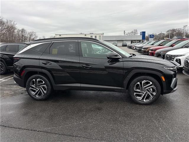 new 2025 Hyundai TUCSON Hybrid car, priced at $40,740