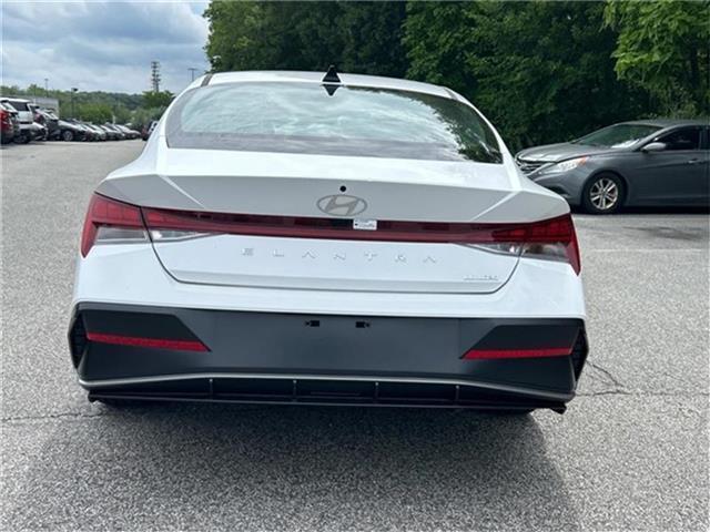 new 2025 Hyundai Elantra car, priced at $27,207
