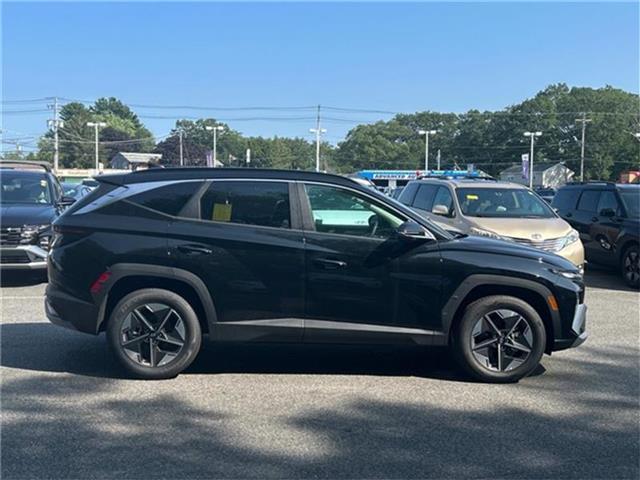 new 2025 Hyundai Tucson car, priced at $31,874