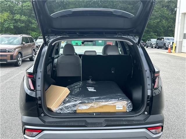 new 2025 Hyundai Tucson car, priced at $32,213