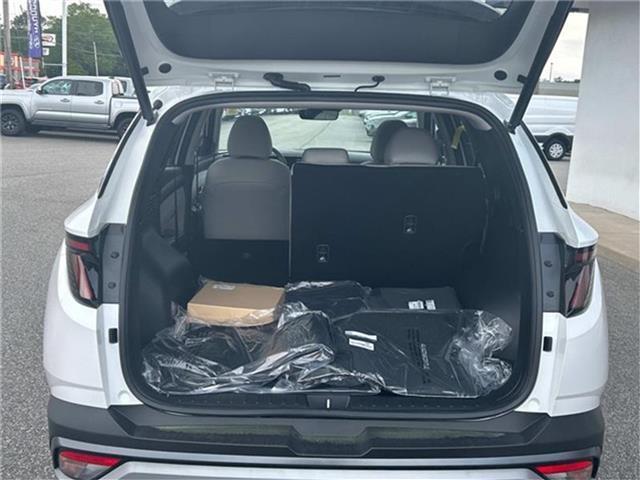 new 2025 Hyundai Tucson car, priced at $33,957