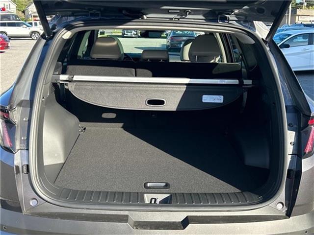 new 2025 Hyundai TUCSON Hybrid car, priced at $39,563