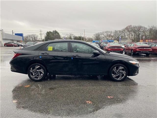 used 2025 Hyundai Elantra car, priced at $21,900
