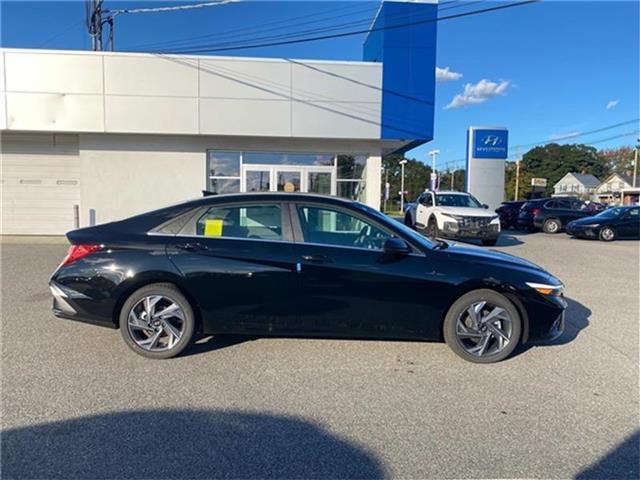 new 2025 Hyundai Elantra car, priced at $25,089