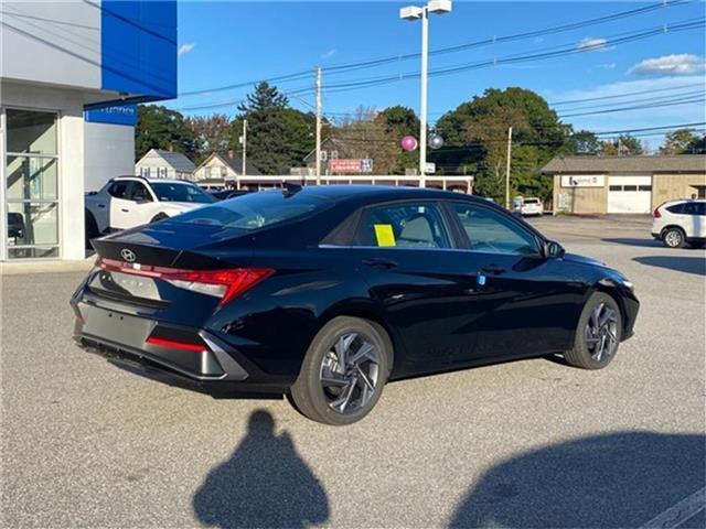 new 2025 Hyundai Elantra car, priced at $25,089