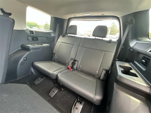 used 2025 Hyundai Santa Fe car, priced at $36,500
