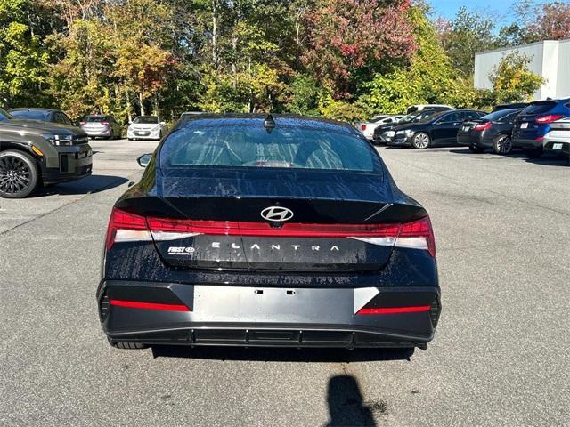 used 2025 Hyundai Elantra car