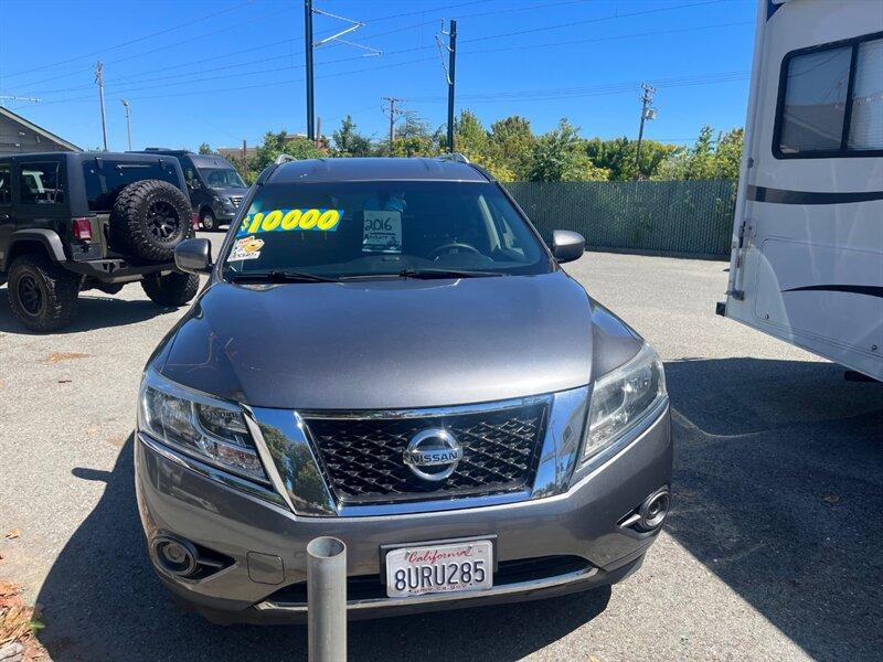 used 2016 Nissan Pathfinder car, priced at $9,995