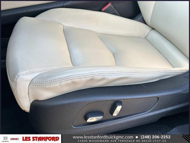 used 2017 Cadillac XT5 car