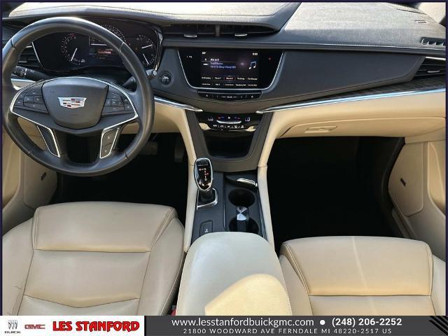 used 2017 Cadillac XT5 car