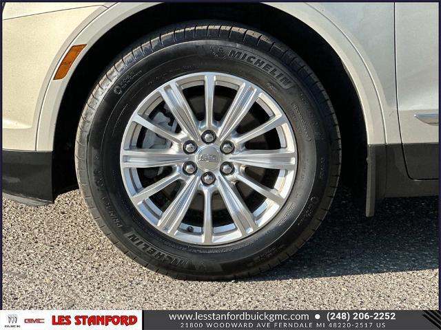 used 2017 Cadillac XT5 car