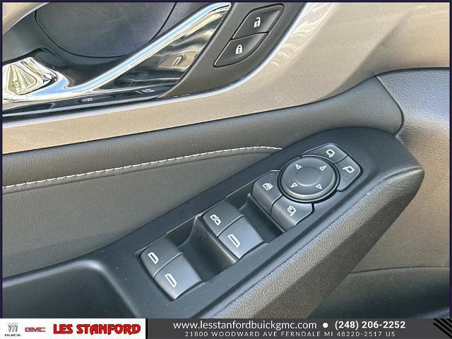 used 2023 Chevrolet Traverse car, priced at $32,099