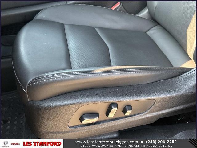 used 2023 Cadillac XT5 car, priced at $30,995