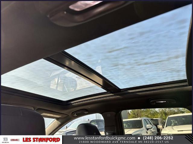 used 2023 Cadillac XT5 car, priced at $30,995