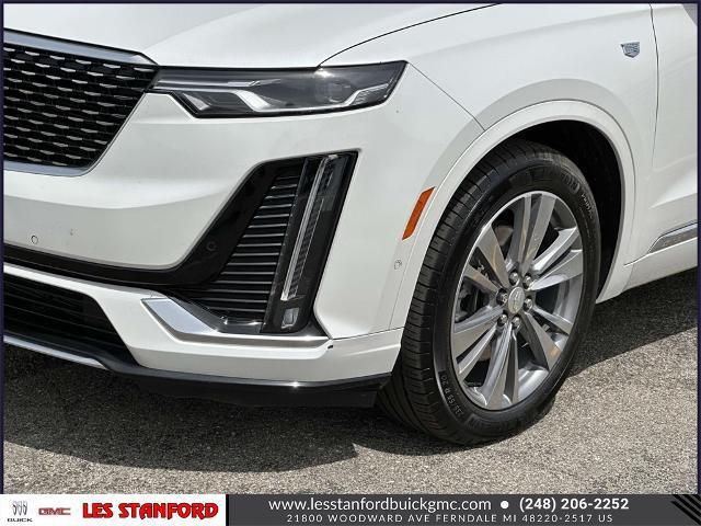 used 2022 Cadillac XT6 car, priced at $37,815