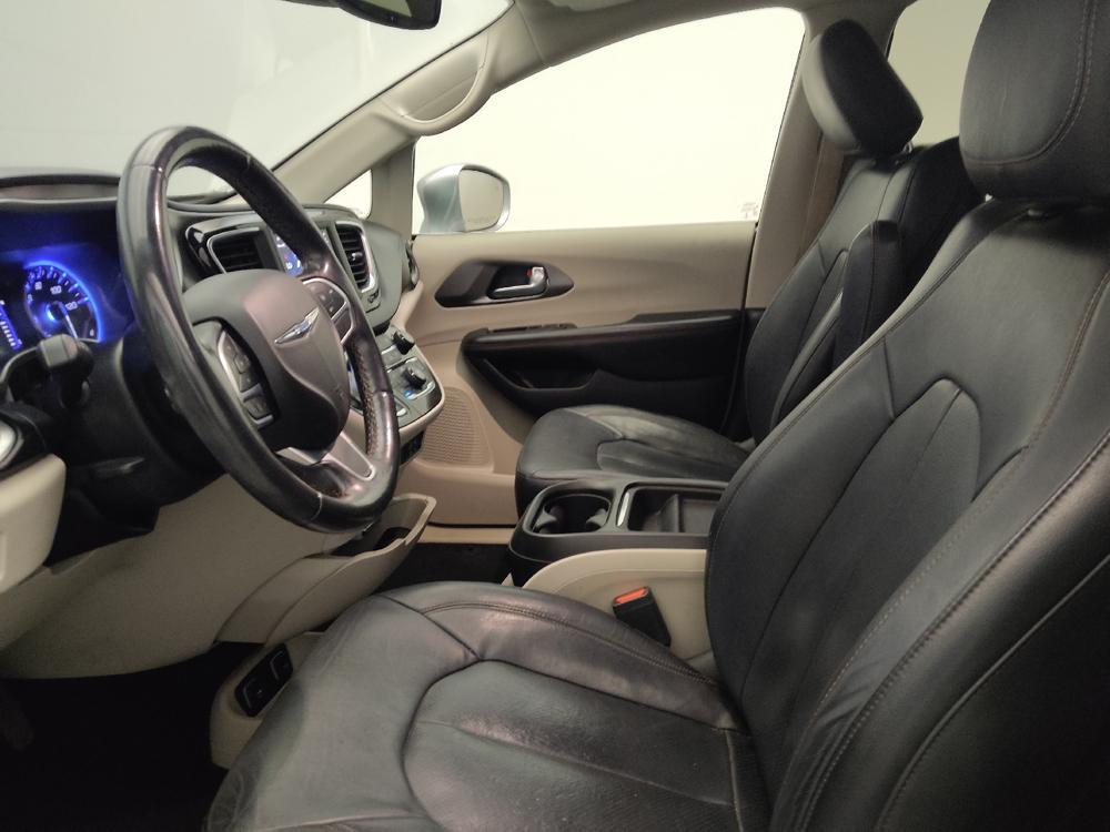 used 2020 Chrysler Pacifica car, priced at $20,995