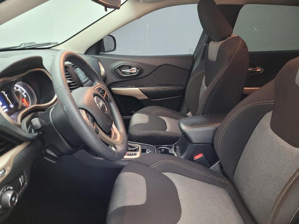 used 2018 Jeep Cherokee car, priced at $15,695