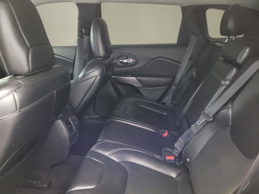 used 2019 Jeep Cherokee car, priced at $16,695
