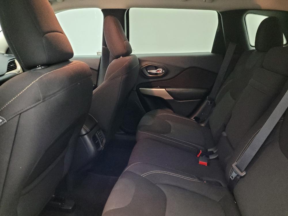 used 2017 Jeep Cherokee car, priced at $13,495