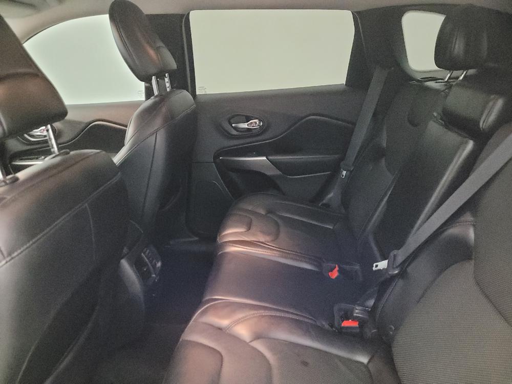 used 2019 Jeep Cherokee car, priced at $16,495