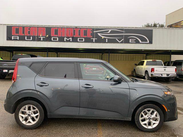 used 2022 Kia Soul car, priced at $16,495