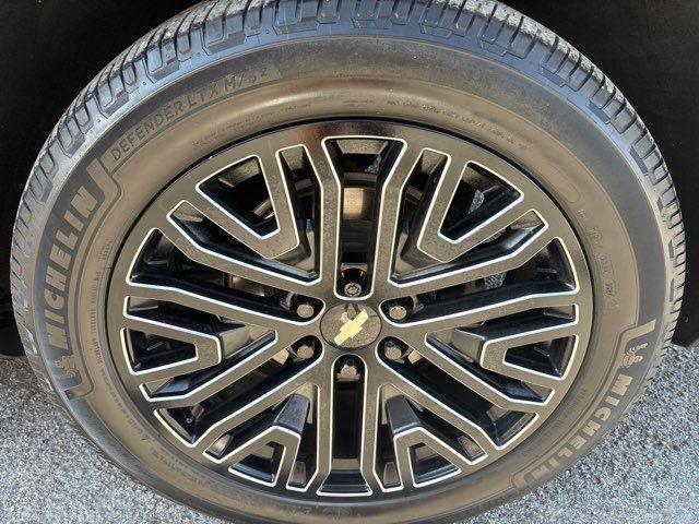 used 2021 Chevrolet Suburban car, priced at $39,999