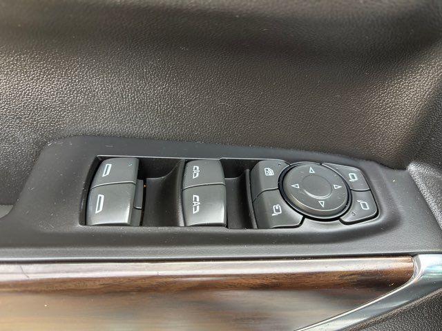 used 2022 GMC Sierra 1500 car, priced at $31,995