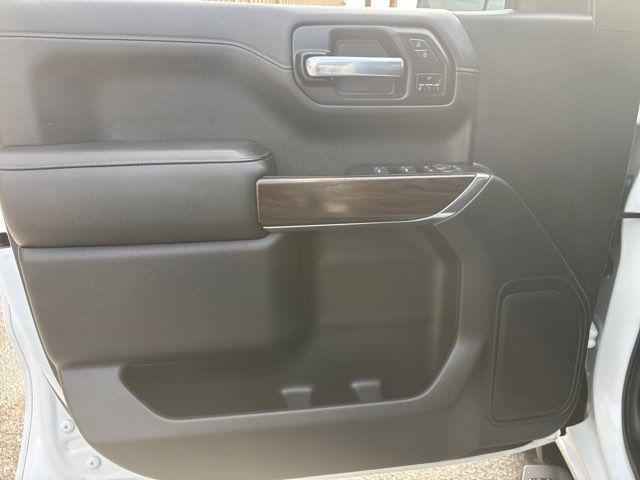 used 2022 GMC Sierra 1500 car, priced at $31,995