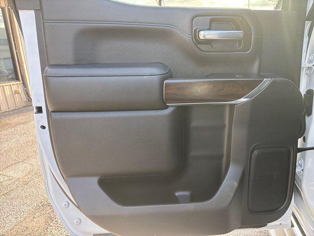 used 2022 GMC Sierra 1500 car, priced at $31,995