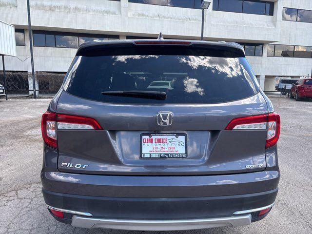 used 2021 Honda Pilot car, priced at $22,995
