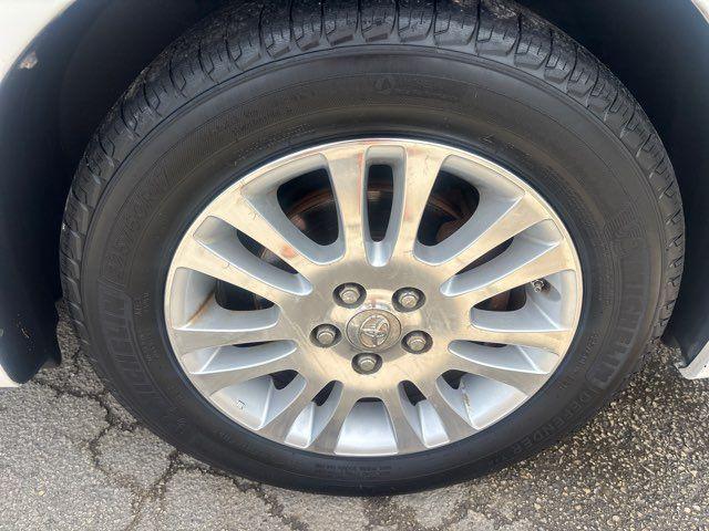 used 2007 Toyota Sienna car, priced at $9,495