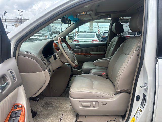 used 2007 Toyota Sienna car, priced at $9,495