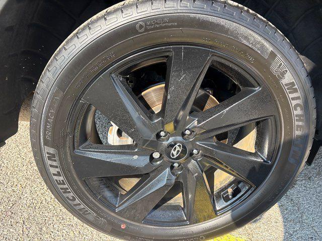 used 2023 Hyundai SANTA CRUZ car, priced at $27,995