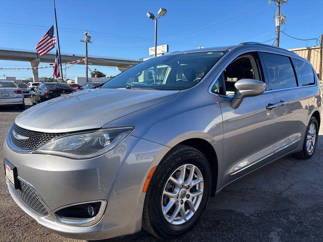 used 2020 Chrysler Pacifica car, priced at $15,495