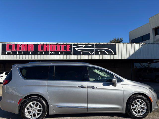 used 2020 Chrysler Pacifica car, priced at $15,495